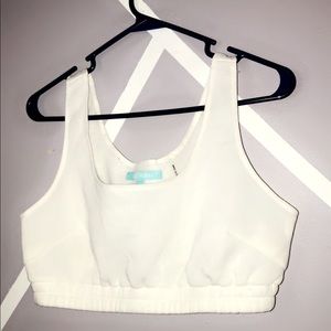 White crop top size large in women